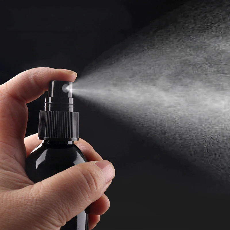 Flacon pulvérisateur en plastique Portable, résistant à la lumière, à brume Fine, vide, pour échantillon de parfum de maquillage, 30ml, 50ml, 100ml, 50 pièces/paquet
