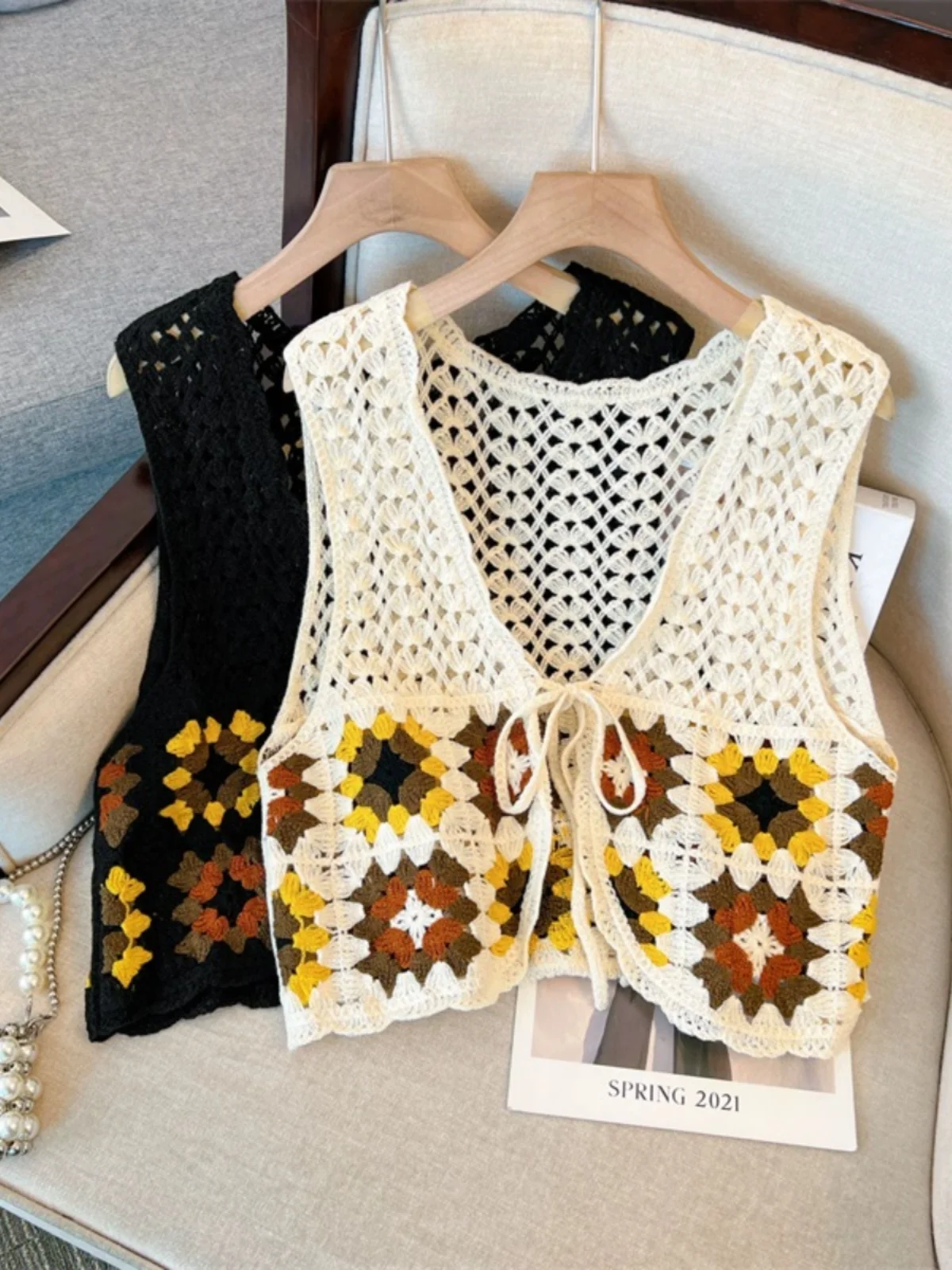 

Нежный вязаный жилет для женщин: осенняя модная версия в стиле ретро, укороченный кардиган с V-образным вырезом на одной пуговице