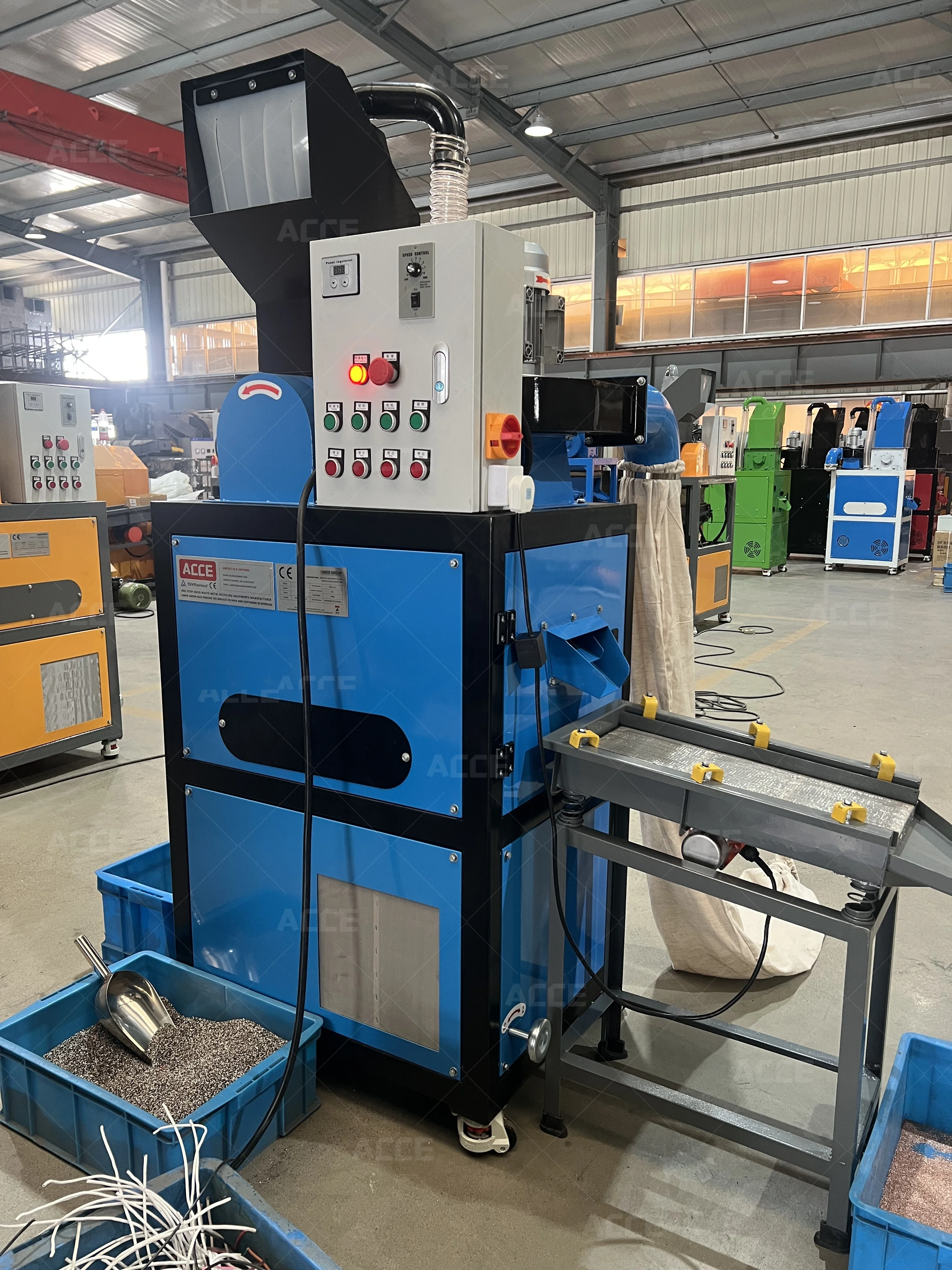 1-22MM Facile da usare Macchina per la separazione dei cavi per auto Strumento per la molatura dei cavi Usato Attrezzatura per il riciclaggio dei cavi netti in vendita