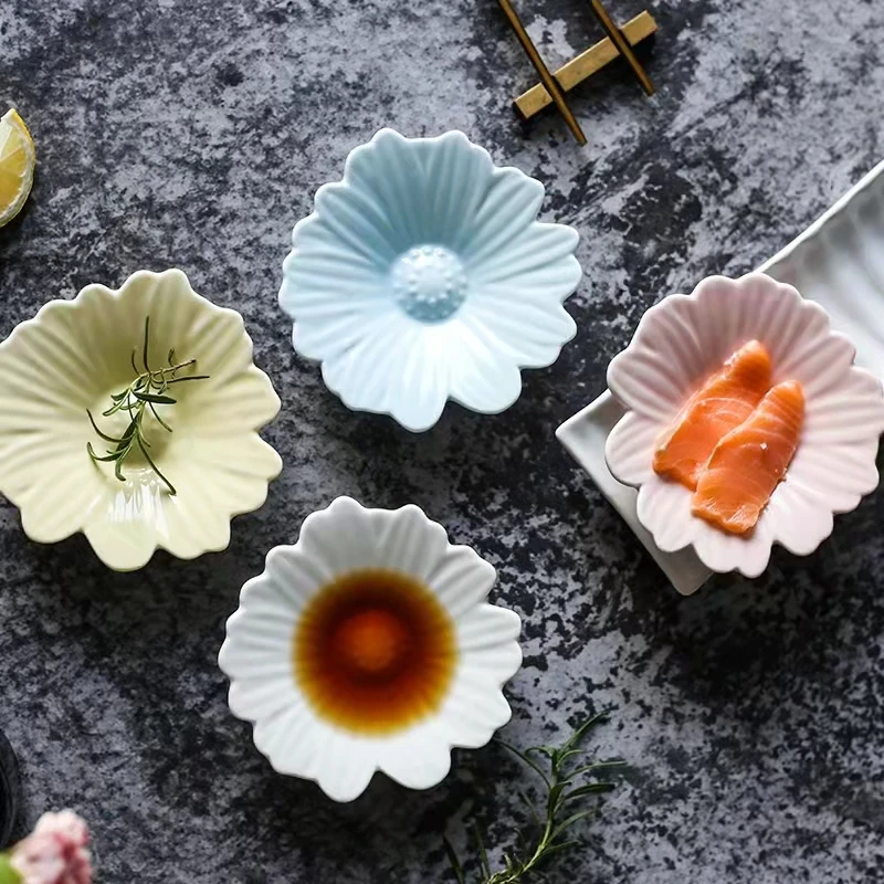 Ceramic Plates Sauce Dish Flower Tray Mini Plate Fast Food Tray Relish Dessert Plate Christmas Gift Sushi Dishes 1set/4pcs