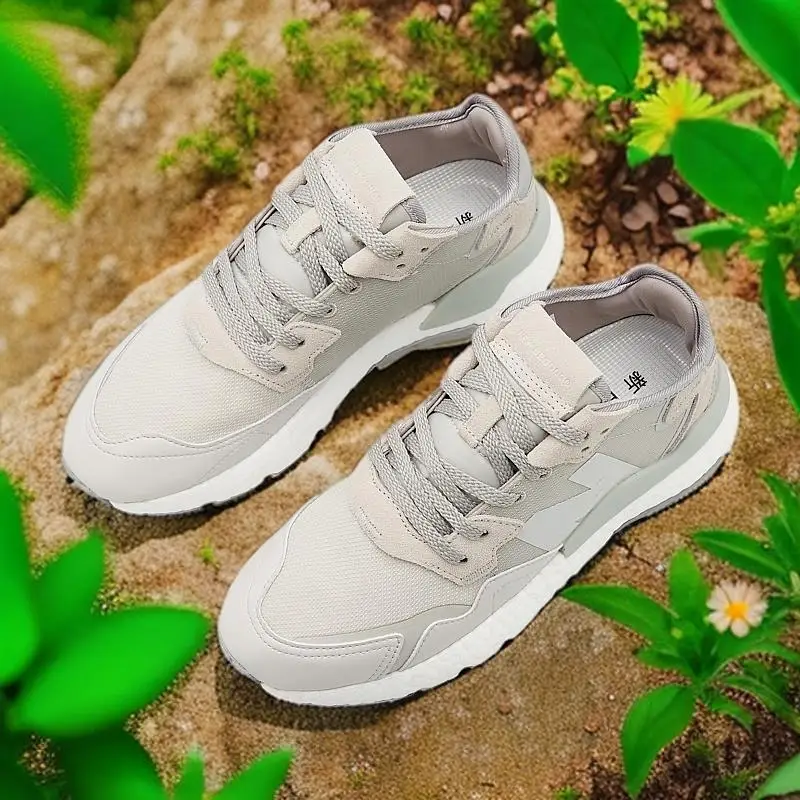

New spring athleisure sneaker trend, platform couple sneakers