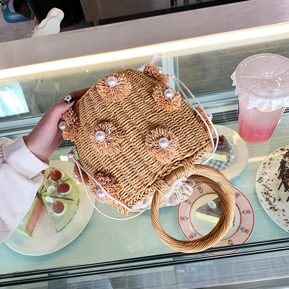 Flower Pearls Handmade Woven Bag Stylish Picnic Basket Large Capacity Handbag Round Trendy Bucket Bag Summer