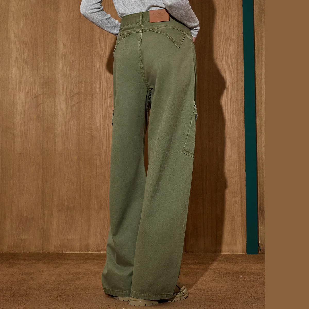 2025 Herbst Damen Cargo-Jeans mit weitem Bein, gerade Hose, mehrere Taschen, lockere Passform, Denim, Retro-Arbeitskleidung, schicke Schlankheitshose