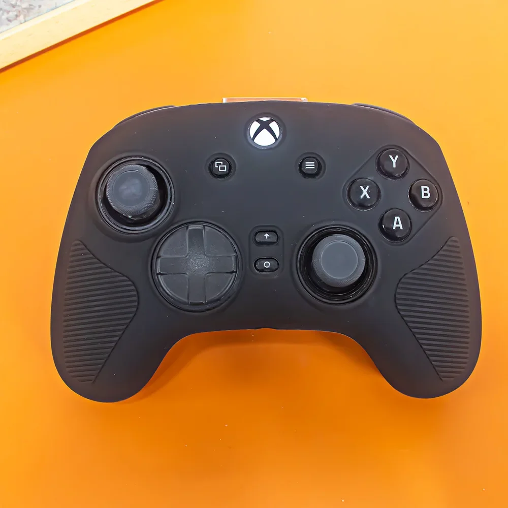 

Anti-Scratch Protective Case with Lanyard Soft Skin for Razer Wolverine V3 Pro Gamepad Silicone Case