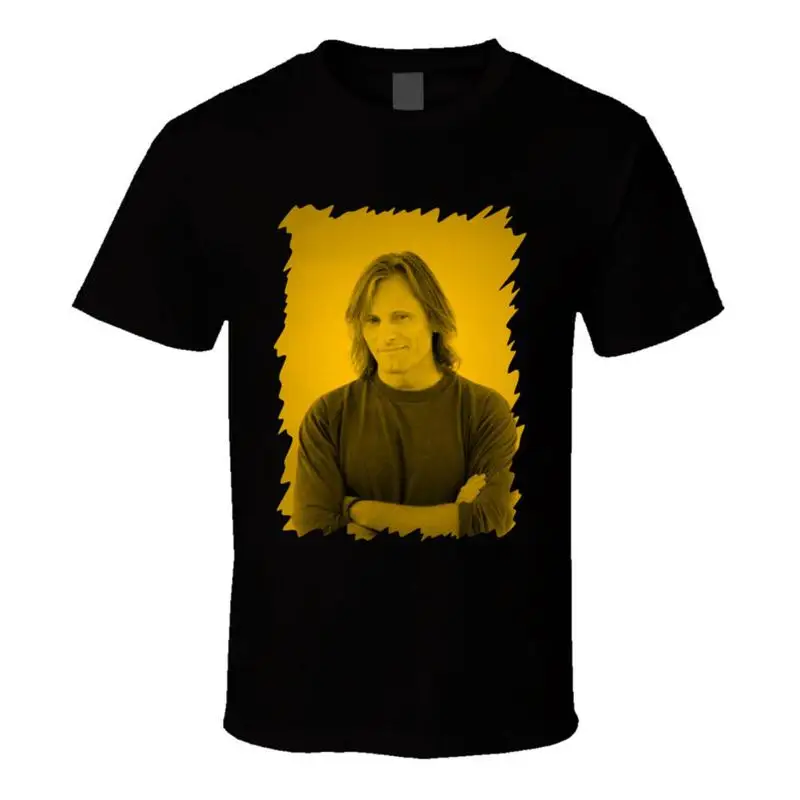 

Футболка неонового цвета Viggo Mortensen