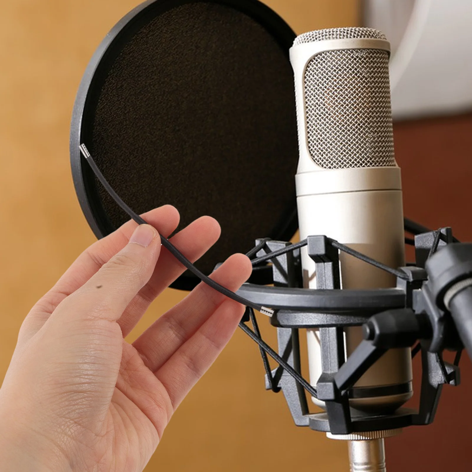 

10Pcs Microphone Shock Mount Rubber Bands Elastic Anti-Vibration Mic Holder Clip Replacement Rings for Studio Outdoor Interview