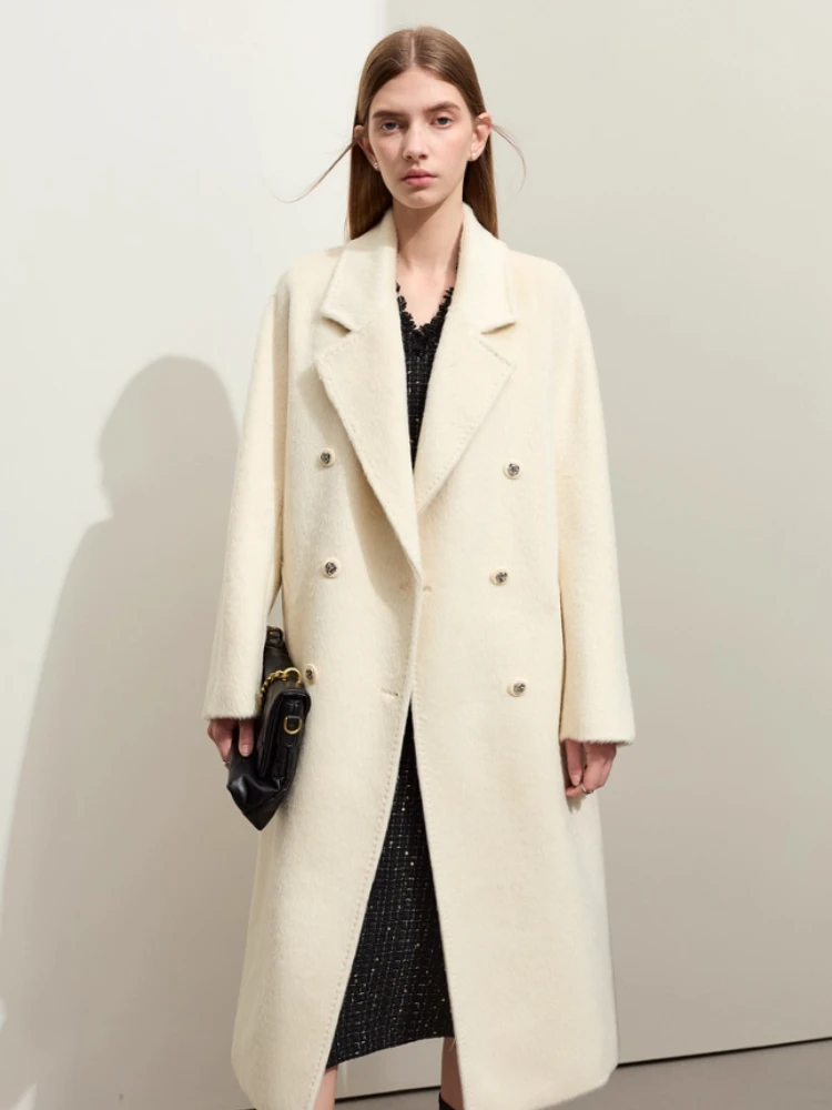 

AMII Minimalist Women's Coat 2025 Winter Lapel Collar Straight Woolen Jacket Woman Classic Solid Double-breasted Coats 12324089
