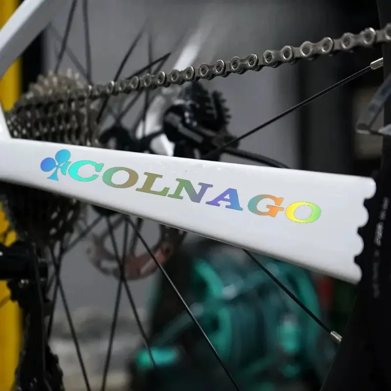 مجموعة ملصقات "Colnago" ثلاثية الأبعاد، مثالية لإطارات الدراجة وأقنعة الخوذة وإضافة ألياف ركوب الدراجات اللامعة