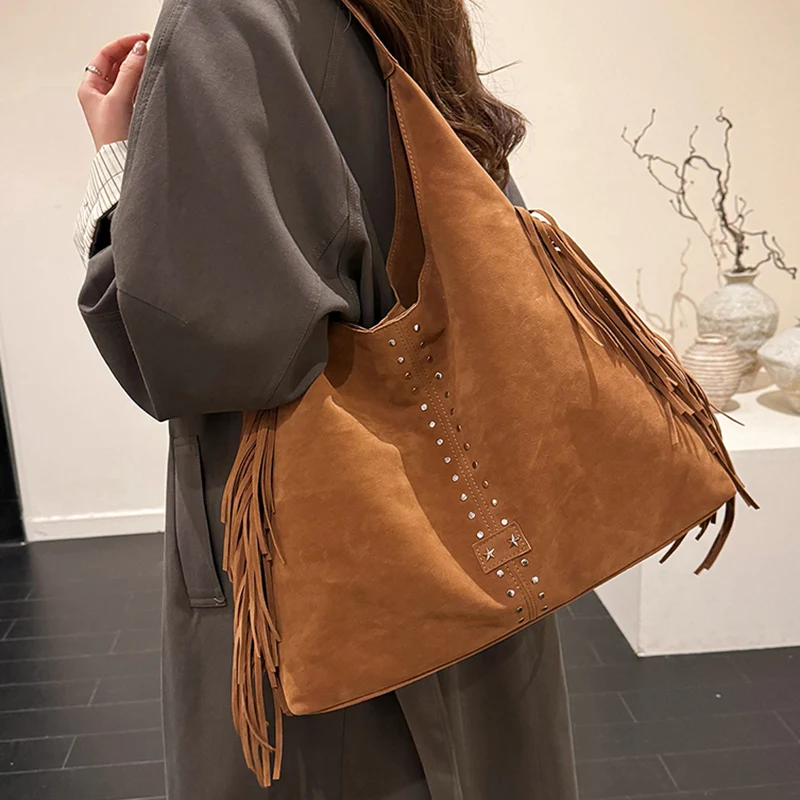 

Женские замшевые сумки на плечо большой емкости, новинка 2025 года, женская сумка подмышки с кисточками ​ Сумки и кошельки Сумка через плечо с кисточками