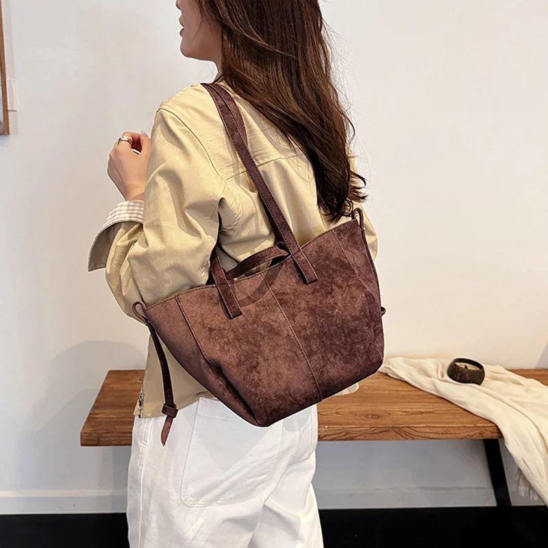 Thumbnail 2 - #59 Best Leather Shoulder Bags to Buy In 2026