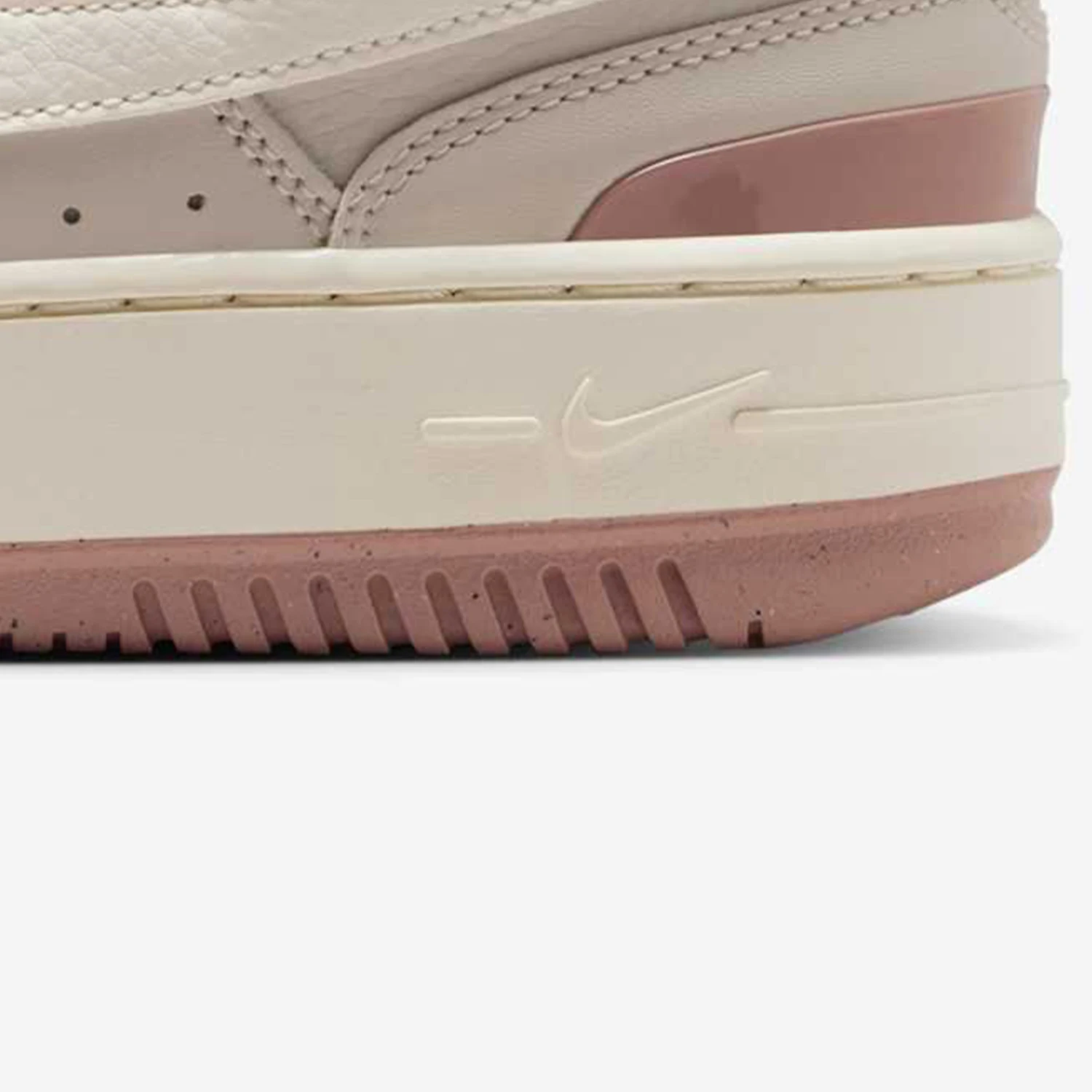 حذاء Nike Authentic Summer GAMMA FORCE الرياضي الكاجوال للسيدات DX9176-116