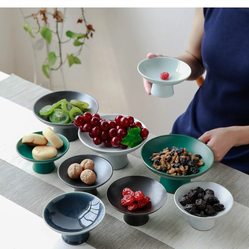 

Керамическая посуда в скандинавском стиле, освежение для завтрака на высоких ножках, фруктовая тарелка, домашняя десертная тарелка для закусок, конфет, средние украшения, аксессуары