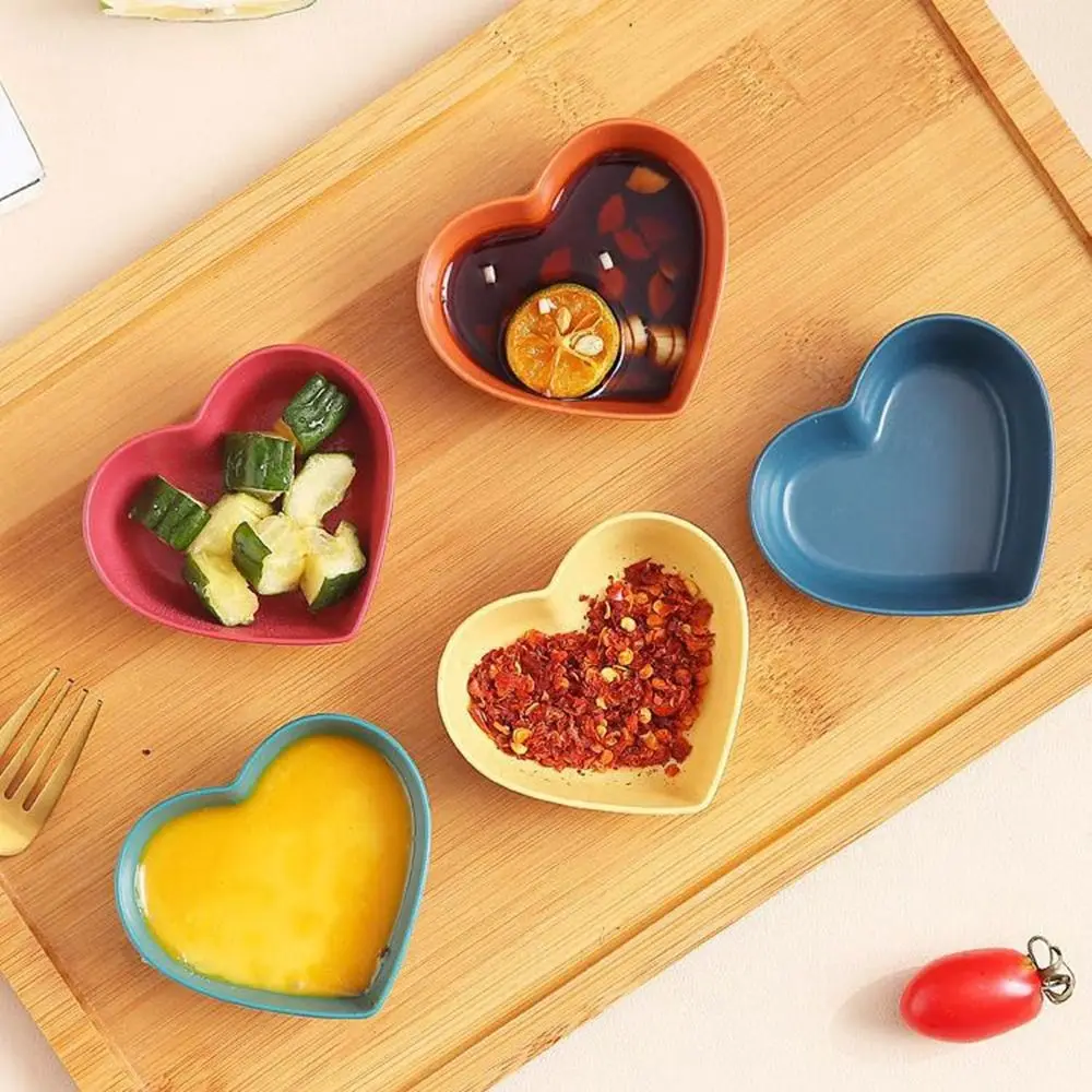 Cute Wheat Straw Heart Shape Seasoning Dish Mini Nordic Style Salted Cabbage Dish Washable Unbreakable Sushi Seasoning Dish Home