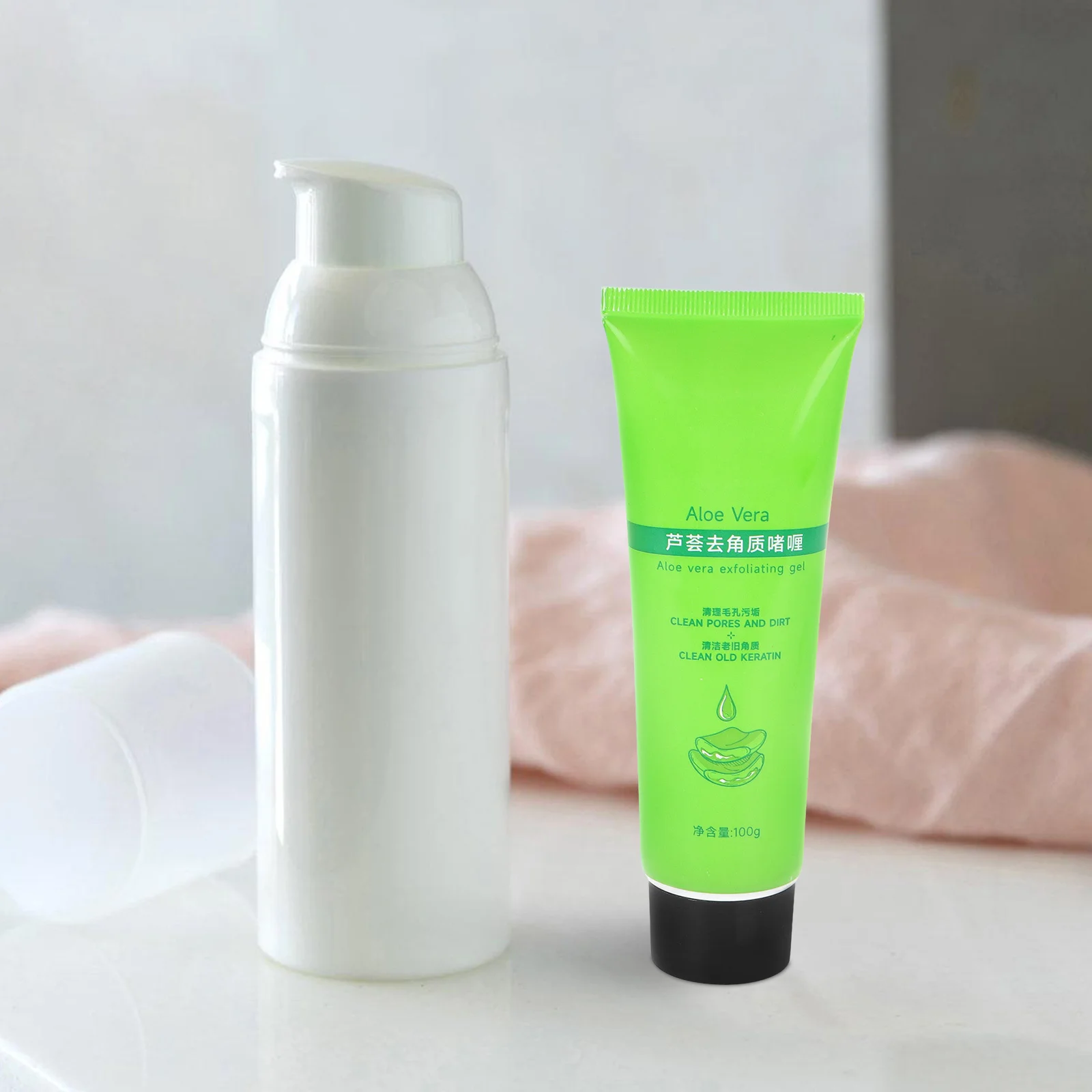Zielony, łagodzący, delikatny żel peelingujący, miękki żel złuszczający do głębokiego oczyszczania twarzy i ciała, rozmiar podróżny, aloes, kojący, nawilżający skórę.
