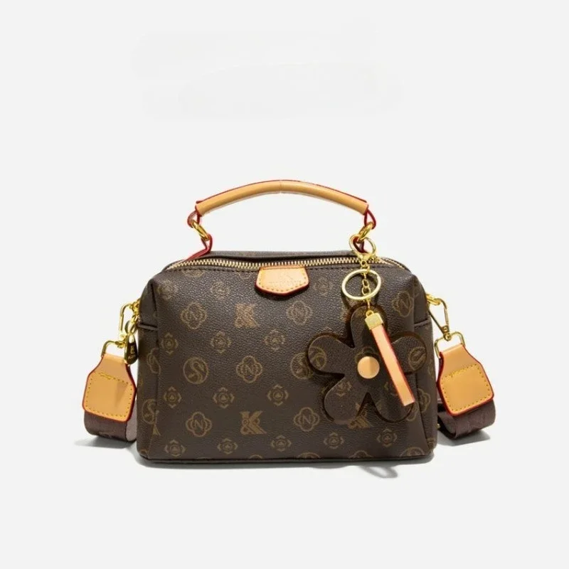 

Stylish Classic Diaper Bag Women's Bag Tote Professional Business Errands Crossbody Sleek Sophisticated Elegant Practical 2025
