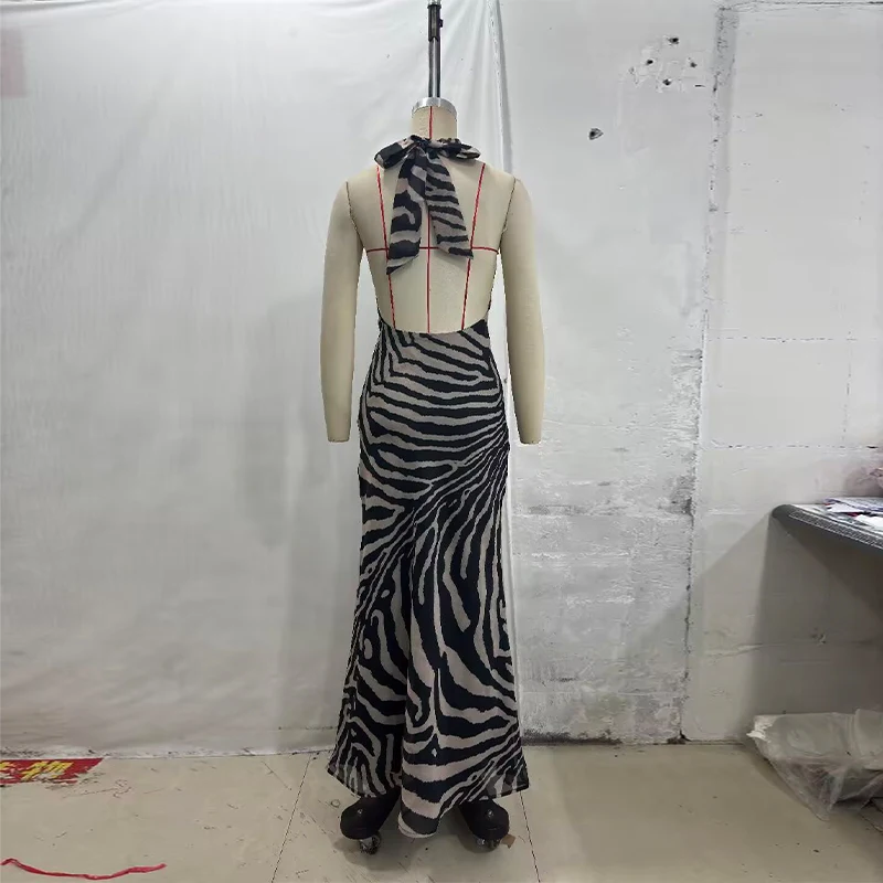 Zebra-Bedrucktes Neckholder-Maxikleid für Damen, Sexy, Ärmellos, Rückenfrei, Tailliert, Hüftbetont, Schlankes Abendkleid, Elegante Damenroben – Detail 5