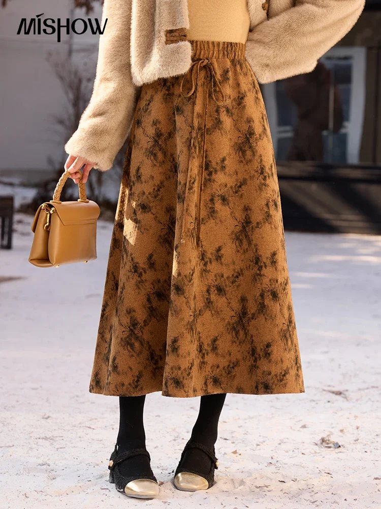 MISHOW New Chinese Style Two Set Women Short Faux Fur Coat Thick Warm Jacket Women\'s Elegant Print Midi Skirt Suit MXC59W0314