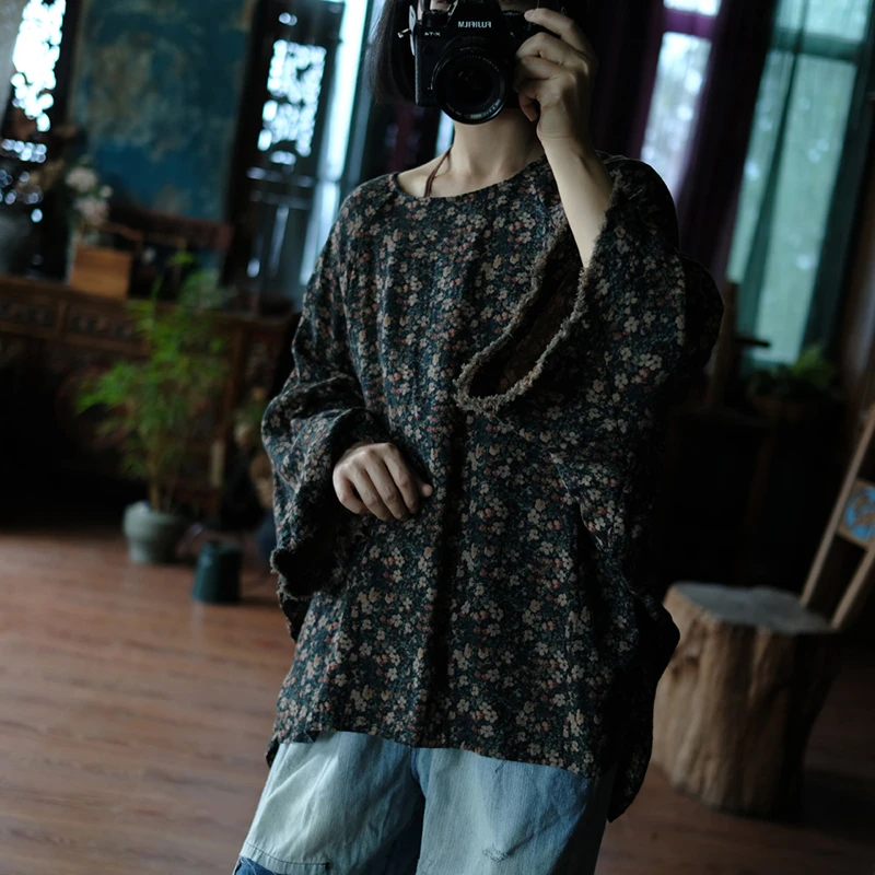 

Oversized Women Casual T-shirts New 2025 Autumn Vintage Style Floral Print Loose Female Batwing Sleeve Cotton Tops Tees M1877