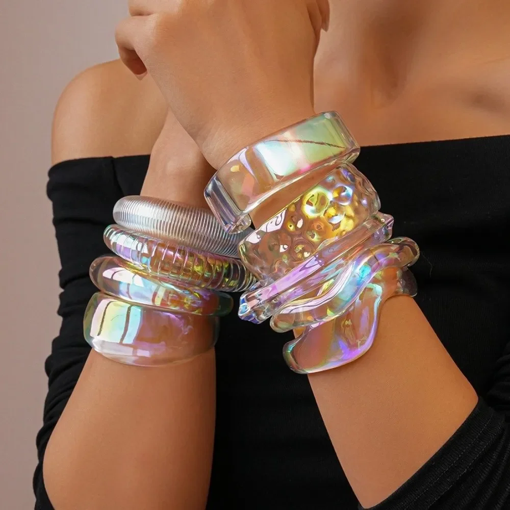 مجوهرات هندسية شفافة الراتنج سوار غير النظامية الملونة واسعة الكفة الإسورة هدايا كبيرة افتتاح الإسورة النساء