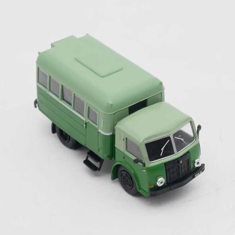 

IXO Diecast 1:72 Scale Ist Star 20 Stonka Bus Alloy Car Model Finished Simulation Collection Decoration Gift Toys Static Display