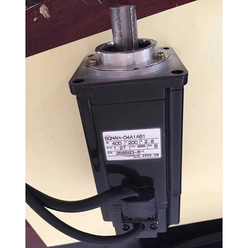 

Working SGMAH-01AAAGB61 AC SERVO MOTOR Spot