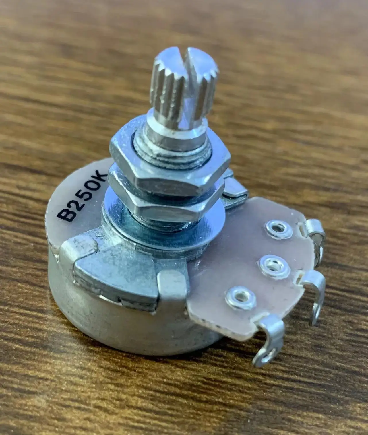 Professional ALPHA Brand Potentiometer A250K B250K A500K B500K Tone Volume for Electric Bass & Guitar s Accessories in Stock