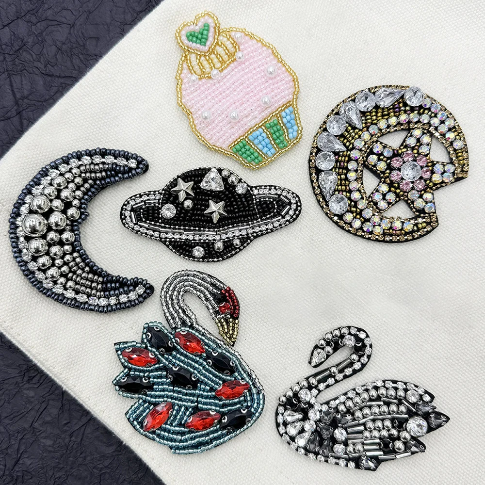 1 Piece 5-7 CM New Handmade Beaded Sew on Patch Cartoon Planet Moon Swan Corsage Sweater Personalized DIY Decoration Accessories