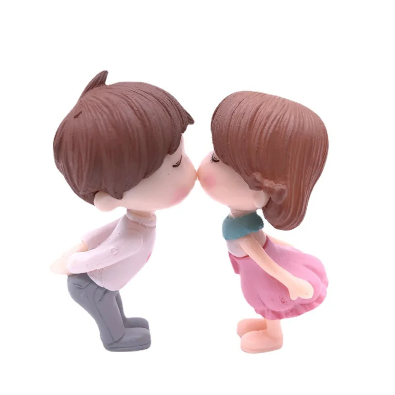 Chinese Valentine's Day couple proposal doll kissing doll cake decoration ornaments I love you birthday plug-in