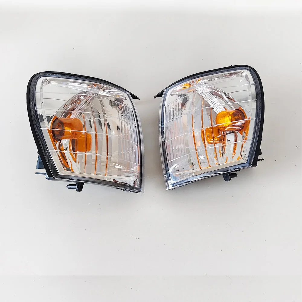 

2 шт. автомобильный передний угловой фонарь указателя поворота для Toyota NOAH CR40 CR50 1996-1998 гг. 8151028110 8151128110 8152128100