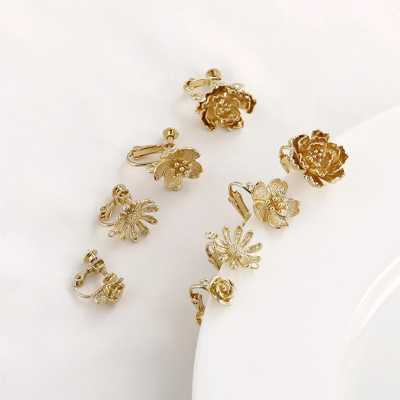 2 pieces  copper plated 18K gold rose daisy with lifting lug clip DIY hand made Earrings semi-finished parts materials