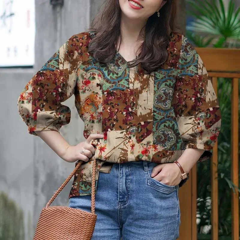 

Spot 2025 new products, women's clothing, European and American tops, printed fashion V-neck seven-quarter sleeves