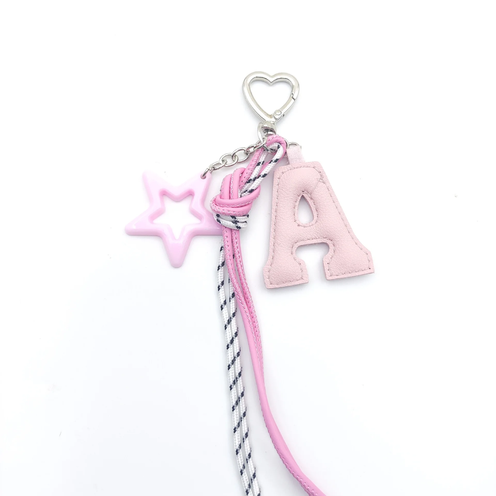 Neuer Acryl-Sternanhänger Leder-Buchstaben-Schlüsselanhänger Geflochtenes Schlüsselband Vielseitiger Niedlicher Schlüsselanhänger Taschen-Accessoire Anhänger Geschenk Großhandel – Detail 5