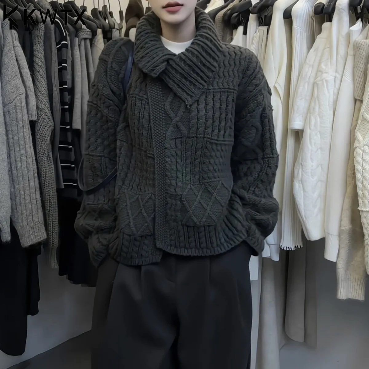 

KWTX женский винтажный укороченный блейзер на осень-зиму 2025 года, однотонный вязаный блейзер с лацканами на одной пуговице и длинными рукавами, повседневный комфорт премиум-класса
