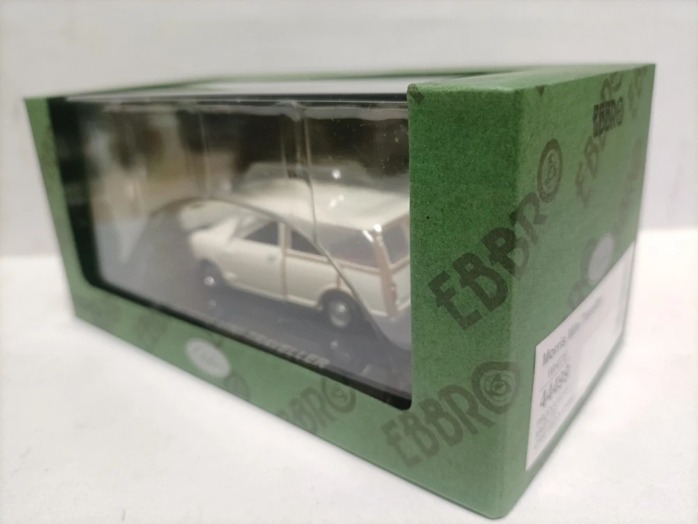 ebbro-1-43-morris-mini-voyage-blanc