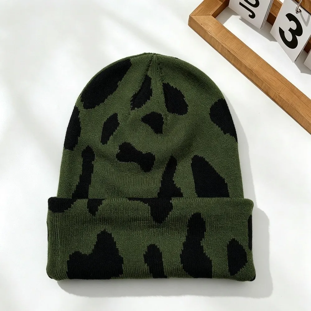 Modische Verdickte Strickmütze mit Kuhmuster, Wärmeisolierend, Ohrenschutz, Pullover-Mütze, Winddicht, Kälteschutz, Winter-Beanie-Mütze – Detail 7