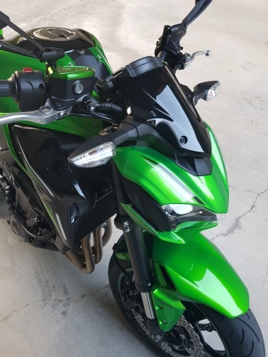 Copertura del tappo del serbatoio del liquido del freno anteriore della moto per Kawasaki Z800 2013 2014 2015 ER6N ER6F Ninja VERSYS 2016 tutti gli anni 650 2022 2021