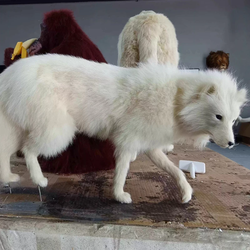 Simulate animal models, reproduce the beauty of nature with ingenuity, and inject vividness and reality into your display space