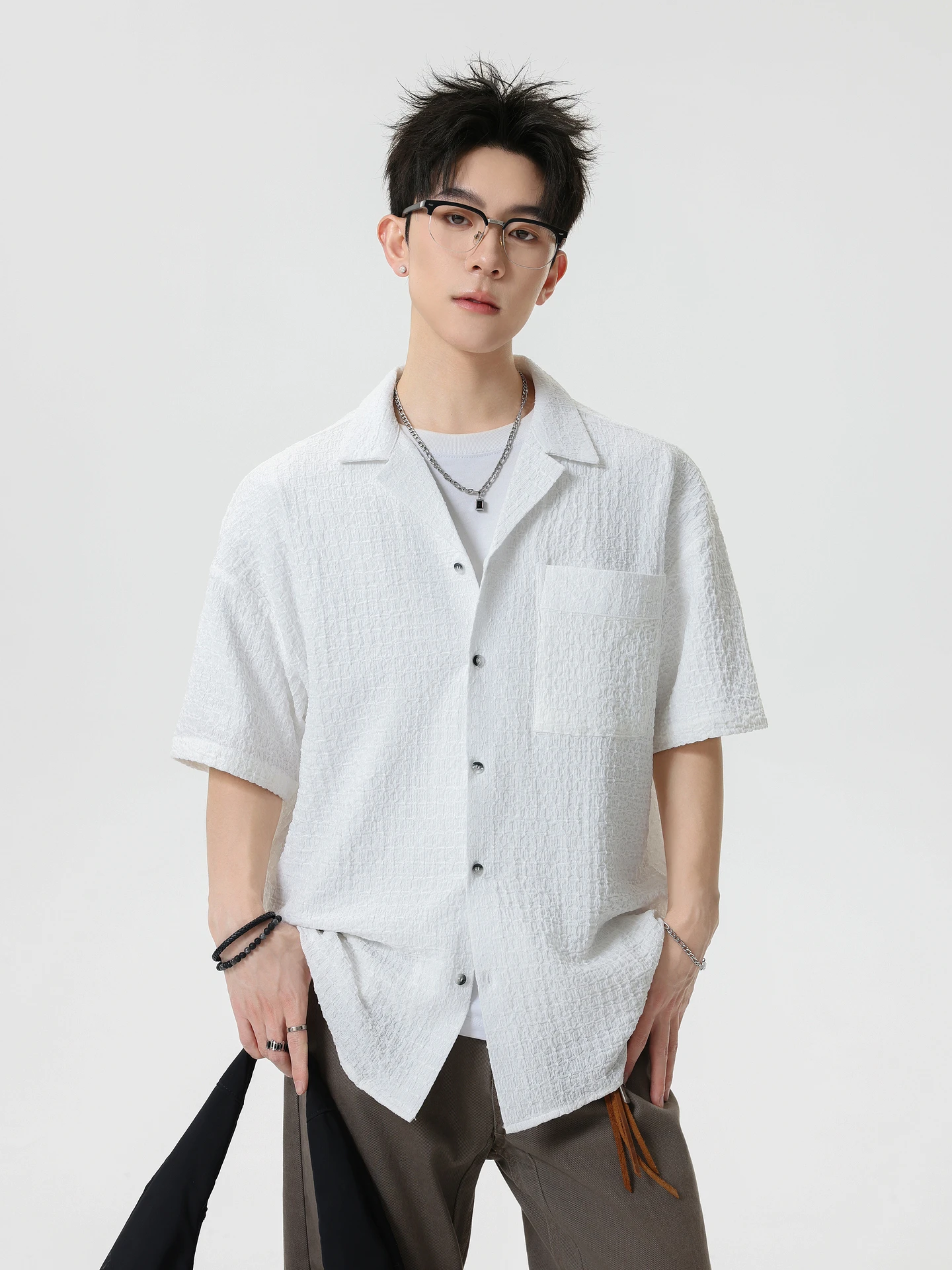 

Мужская повседневная универсальная рубашка свободного кроя с кубинским воротником и коротким рукавом, дышащая, приятная для кожи, летняя