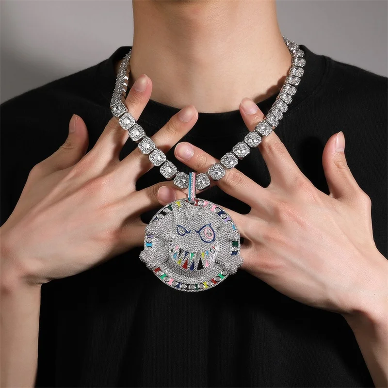 

Large Round Cartoon Skull Devil Face Pendant Pave Full Crystal With Chunky Cuban Chain Necklace For Men Party Wear Jewelry Gift
