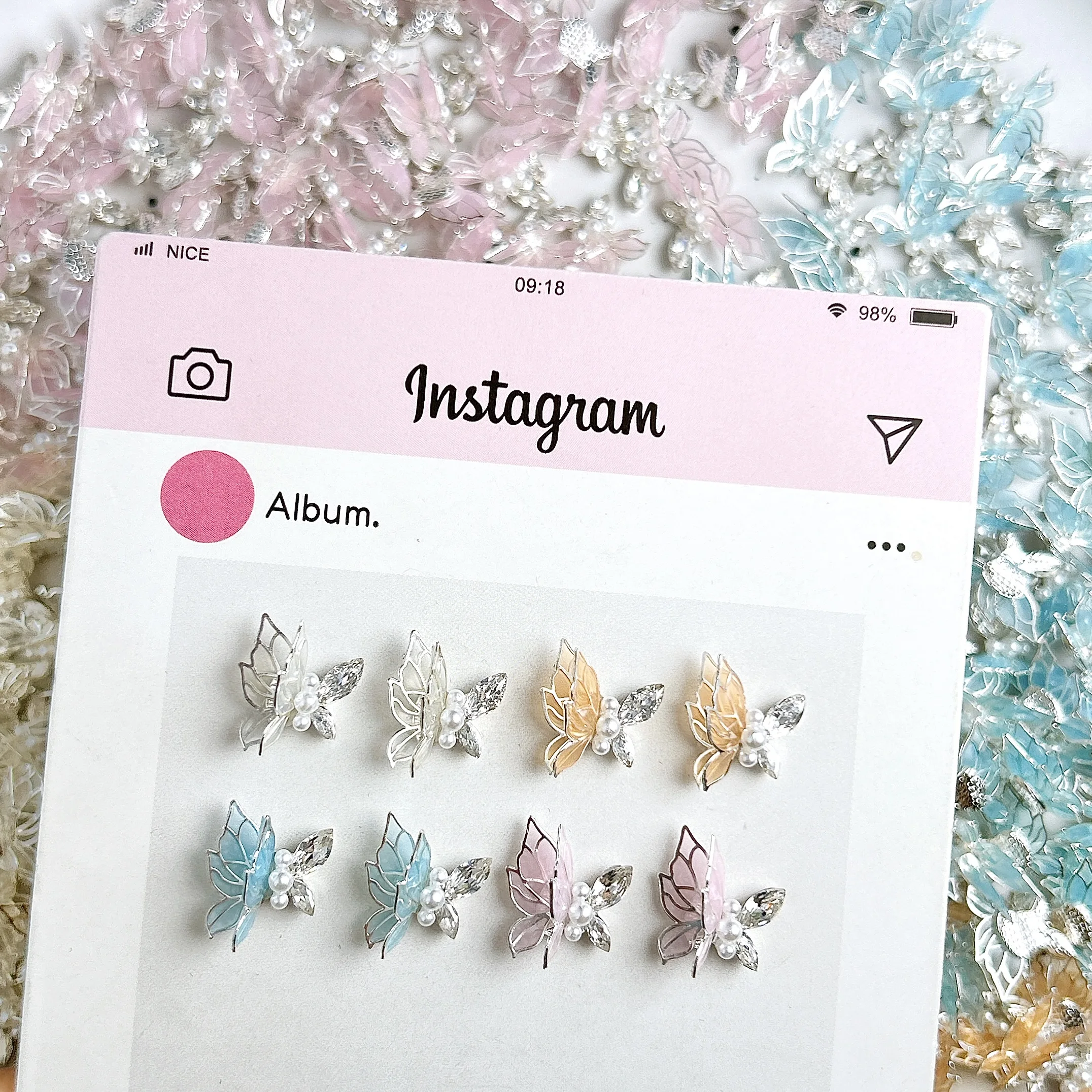 10PCS Exquisite Kreative Bunte Perle Schmetterling Nagel Charms 3D Glas Funkelnden Schmetterling Nail art Dekorationen für DIY Nägel