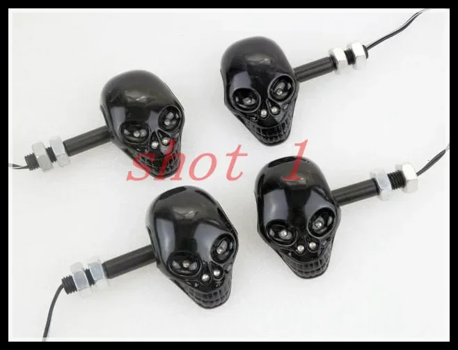 เลี้ยวไฟสัญญาณ 4x black Skull LED สําหรับ Harley Sportster Kawasaki Ninja Suzuki Boulevard Yamaha R1 Honda CBR