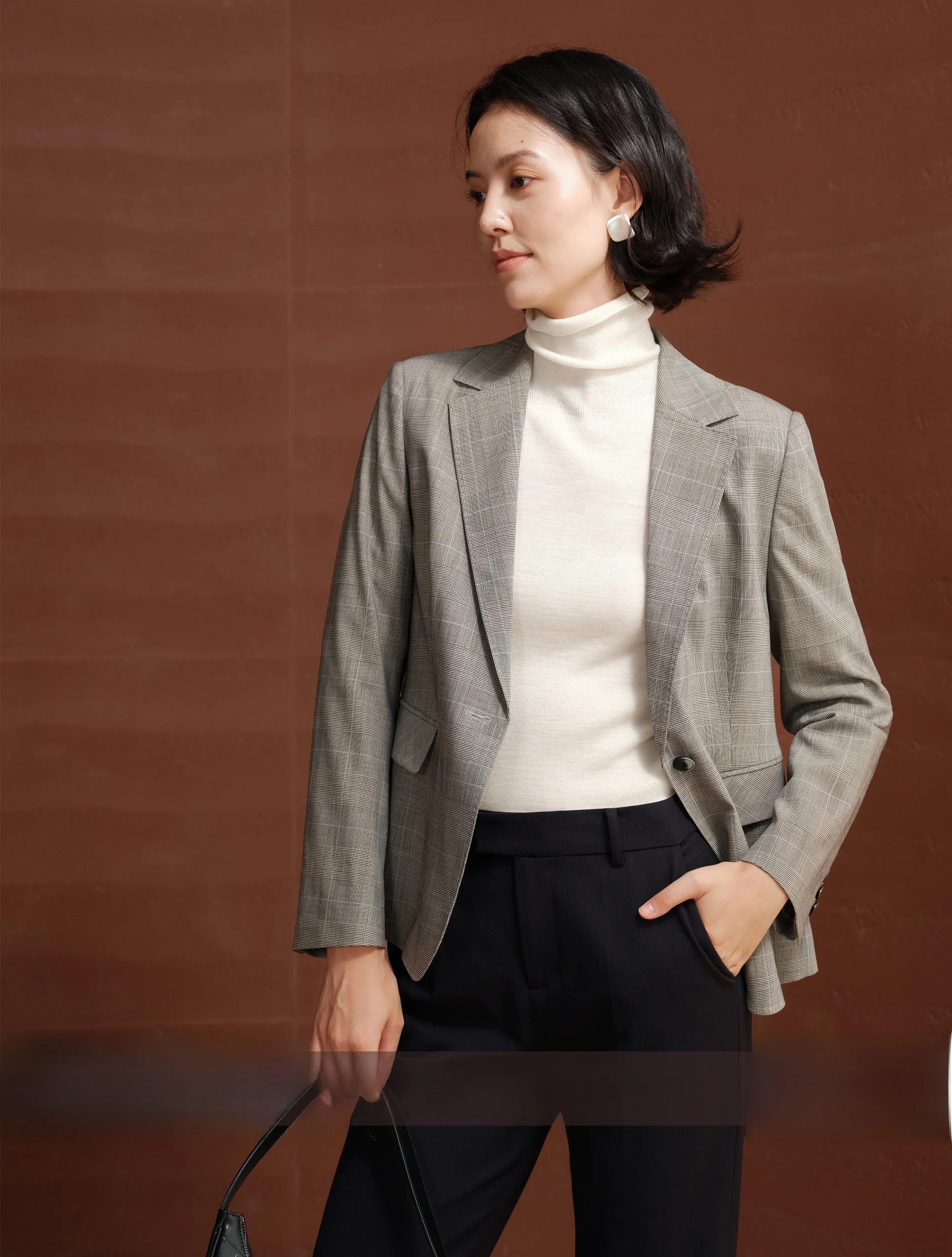 

Женский шерстяной костюм Zhimai Rihuo приталенного кроя с узором «Че» для деловых встреч и повседневной носки