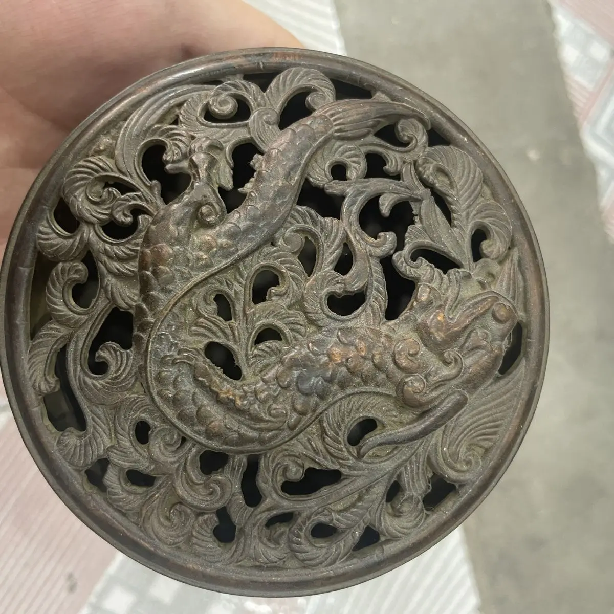 Hollow pattern dragon Incense Burner Statue for Tea Home Decor Ornaments
