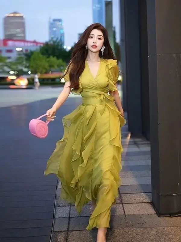 European High-end Temperament Green Chiffon Dress Gentle Style Ruffle Waist Long Skirt
