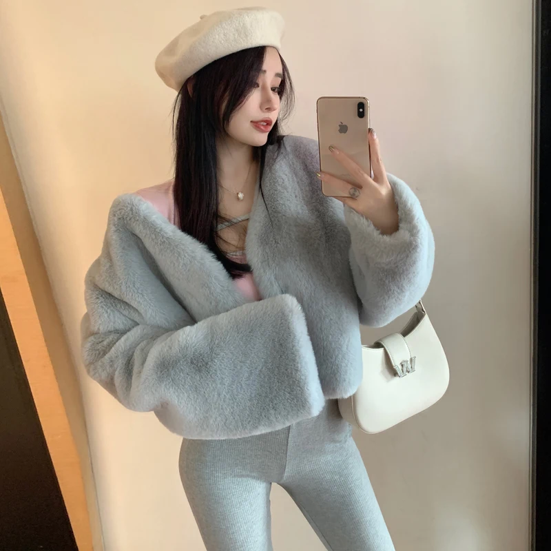 Winter Fall Light Weight Women Fur Coat Short Cut Vintage Fashion Lady Faux Fur Coat