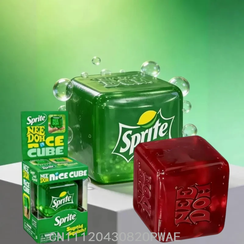 

The latest version of NeeDoh Nice Cube Schylling sensory squeezing toy cube kneading and decompression toy children's gift