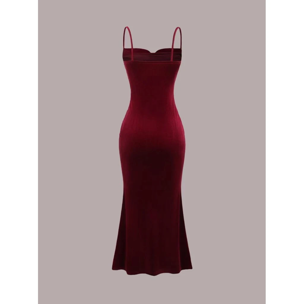 Aksamitna sukienka na ramiączkach Elegancja Jesień Zima Nowość Modna damska sukienka midi Bez marki Materiał poliestrowy