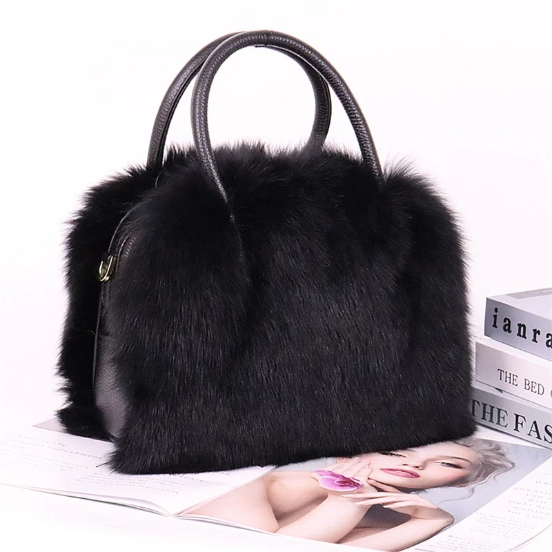 New Women's Clothing Designer Brand Luxury Fox Hair Large Capacity Fashion High-end Handbag Charm Women's Fur Bag 2023