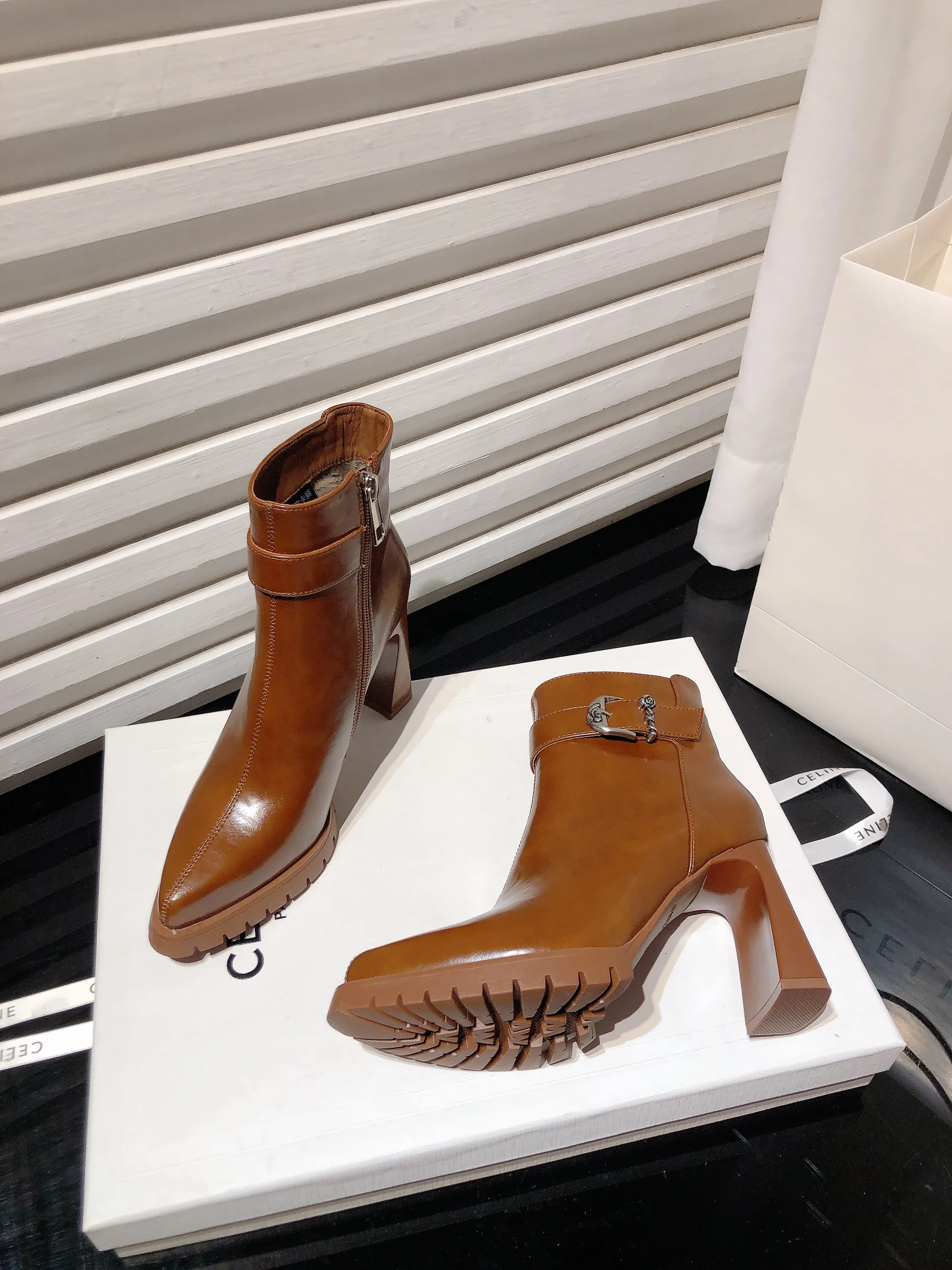 

Retro Pointed Toe Belt Bule High Heel ort Boots Waterproof Platform Thi Heel Faion Boots Fce Lined Versatile Women...