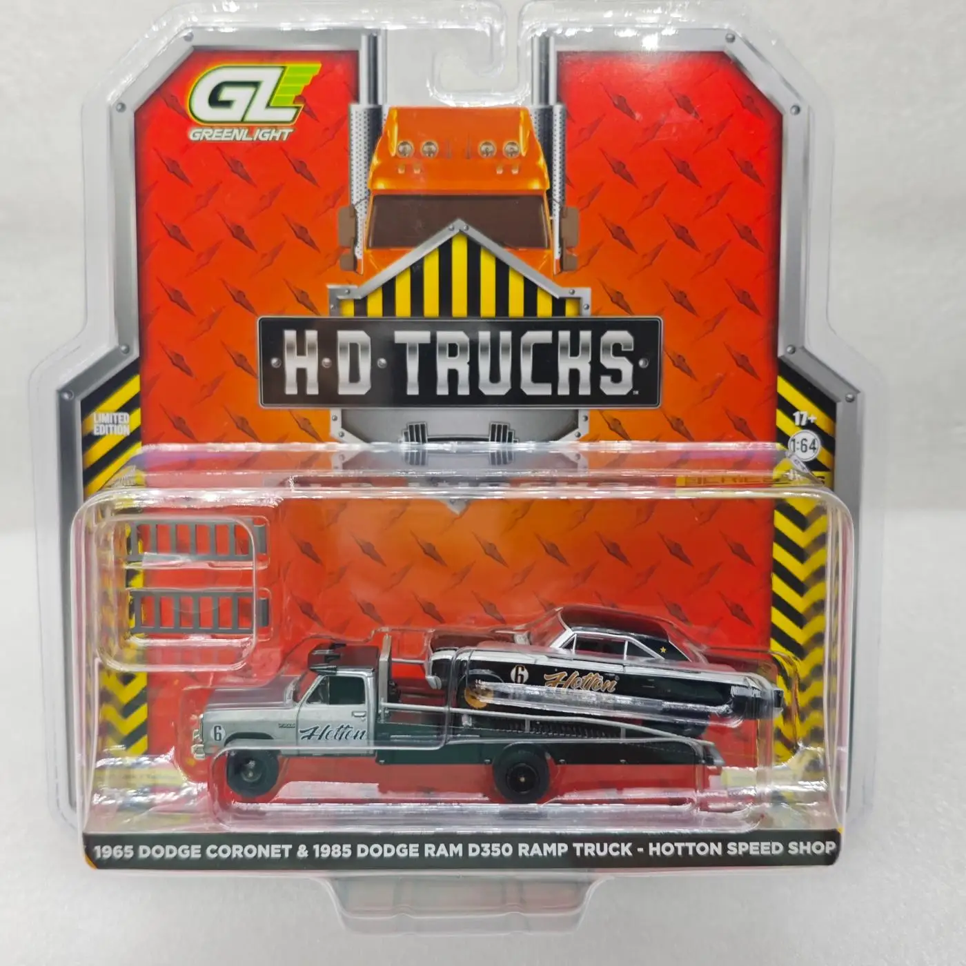 

1: 64GreenLight 1965 Dodge Coronet&1985 Dodge Ram D350 Ramp Truck HOTTON Varnish Alloy Car Model Market Ornament Collectibles